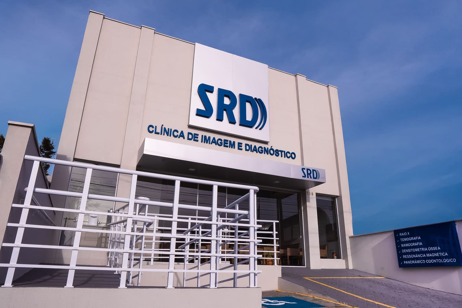 Fachada da SRD Clínica de Imagem e Diagnóstico, em Americana
